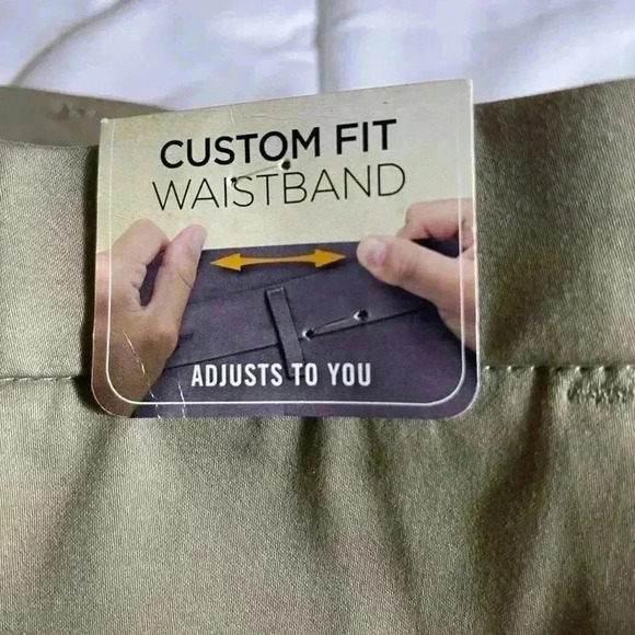 Wrangler NWOT Men’s No Iron Ultimate Khaki Straight Fit Pants Size 36X30 - Picture 6 of 9